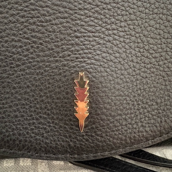 NWOT Thacker Nikki Leather Crossbody Bag Black- Gold Hardware - Picture 5 of 12